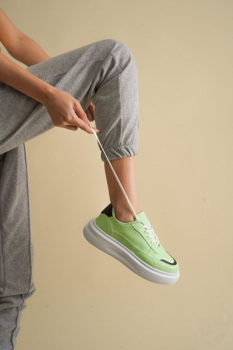 Pilla Yeşil Siyah Kadın Ayakkabı resmi