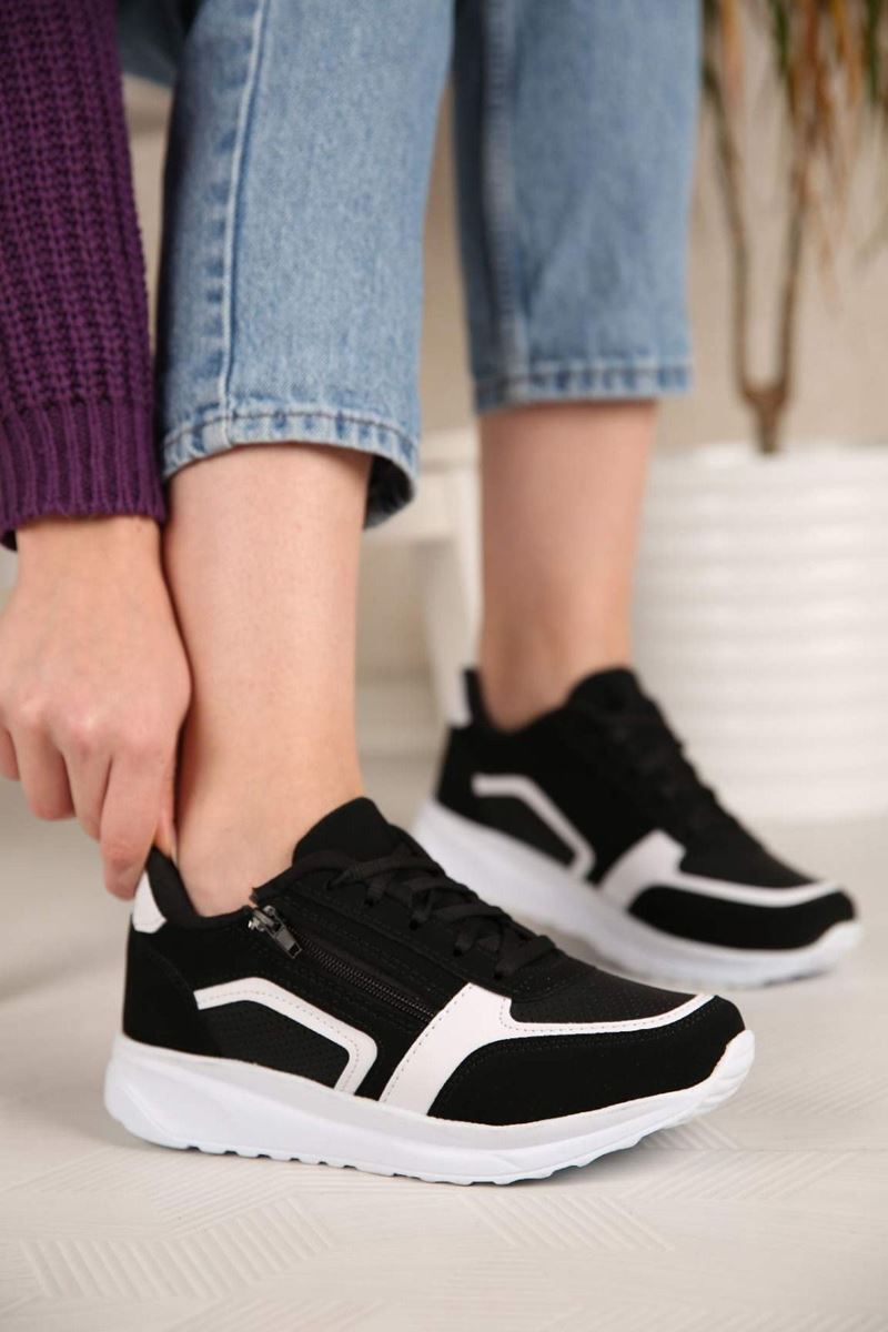 Pilla Siyah Beyaz Kadın Ayakkabı resmi