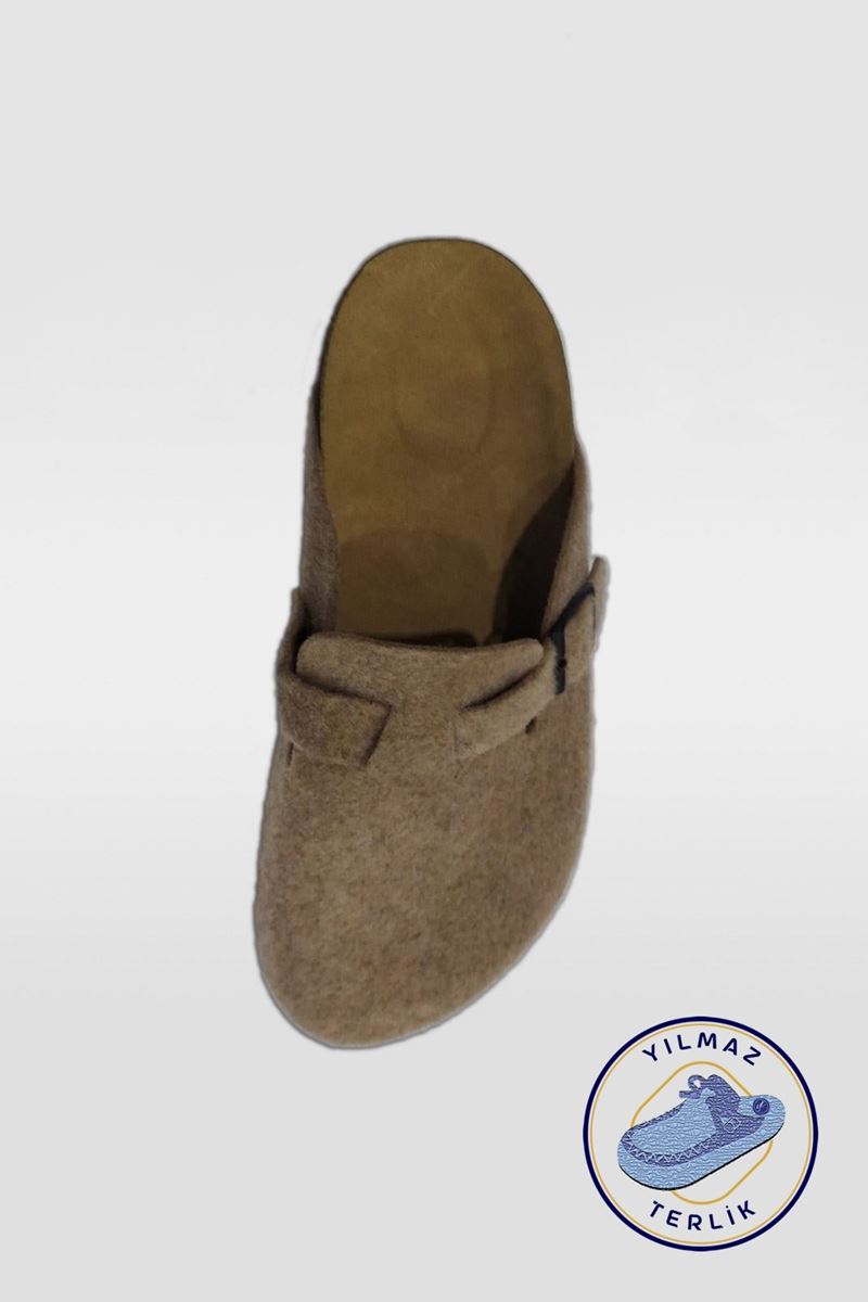 Picture of YT Brown Man Slipper